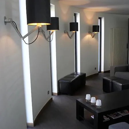 Hotel Domus 4*